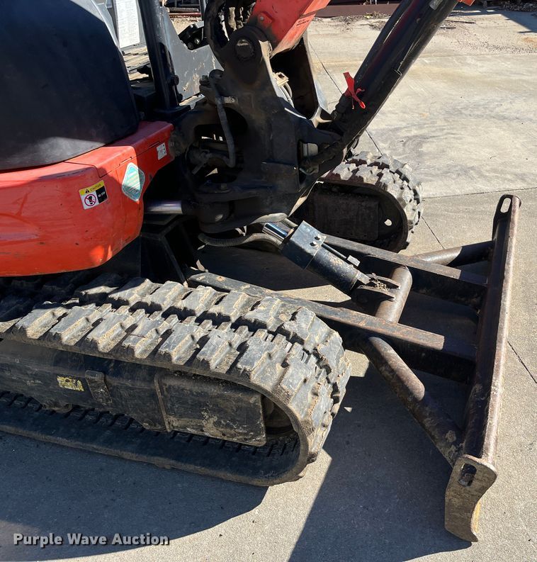 image for item DR7384 2010 Kubota KX040-4  mini excavator