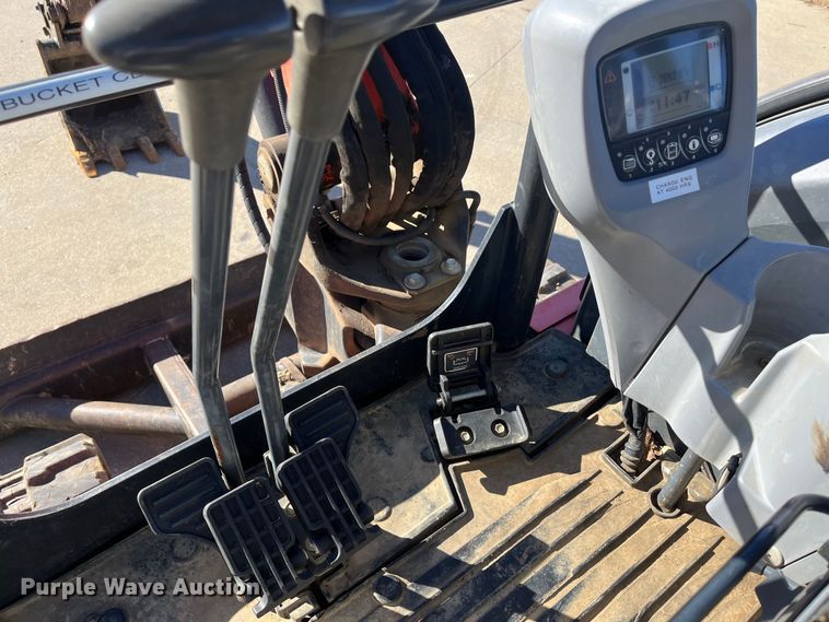 image for item DR7384 2010 Kubota KX040-4  mini excavator