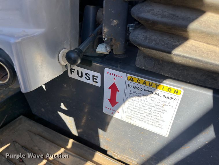 image for item DR7386 2013 Kubota KX040-4  mini excavator