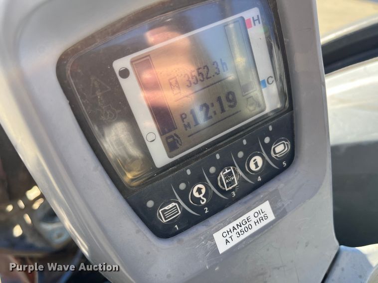 image for item DR7386 2013 Kubota KX040-4  mini excavator