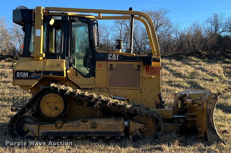 image for item DR7387 1997 Caterpillar D5M XL  dozer
