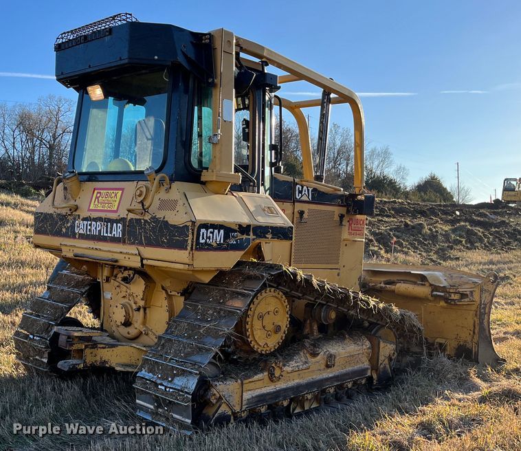 image for item DR7387 1997 Caterpillar D5M XL  dozer