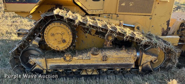 image for item DR7387 1997 Caterpillar D5M XL  dozer