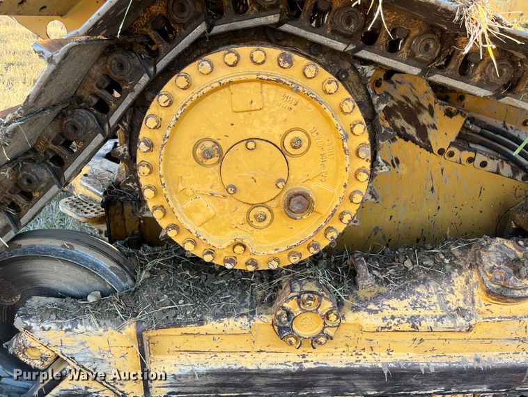 image for item DR7387 1997 Caterpillar D5M XL  dozer