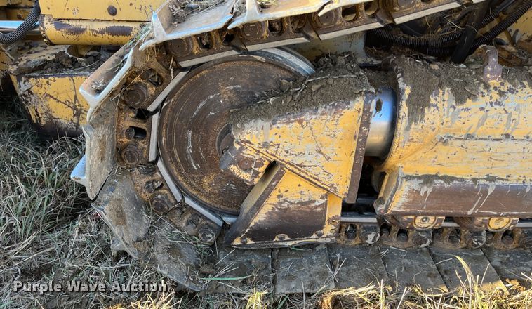 image for item DR7387 1997 Caterpillar D5M XL  dozer
