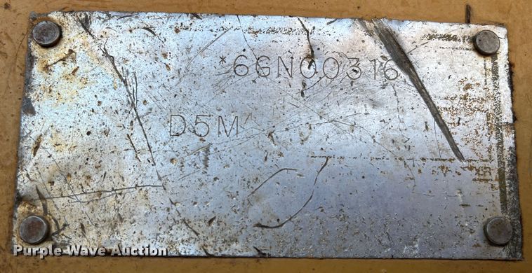 image for item DR7387 1997 Caterpillar D5M XL  dozer