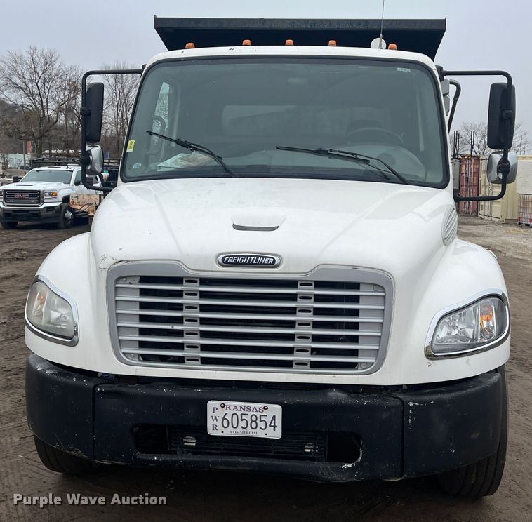 image for item DR7398 2007 Freightliner Businesss Class M2  dump truck