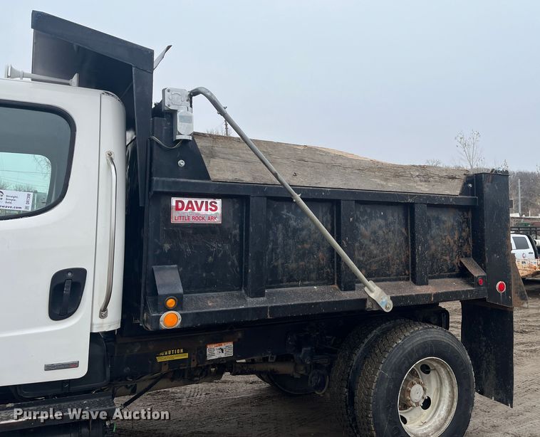 image for item DR7398 2007 Freightliner Businesss Class M2  dump truck