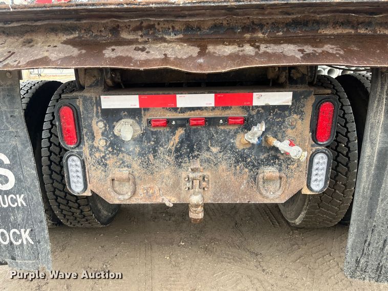 image for item DR7398 2007 Freightliner Businesss Class M2  dump truck