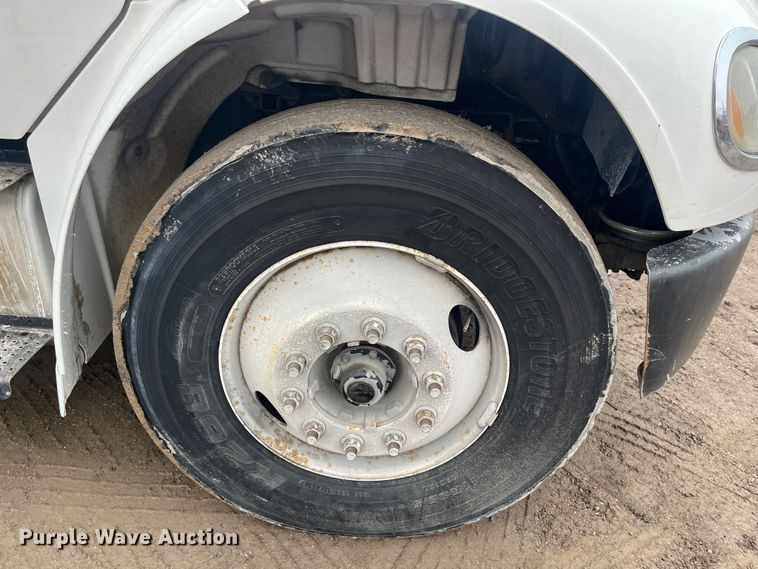 image for item DR7398 2007 Freightliner Businesss Class M2  dump truck