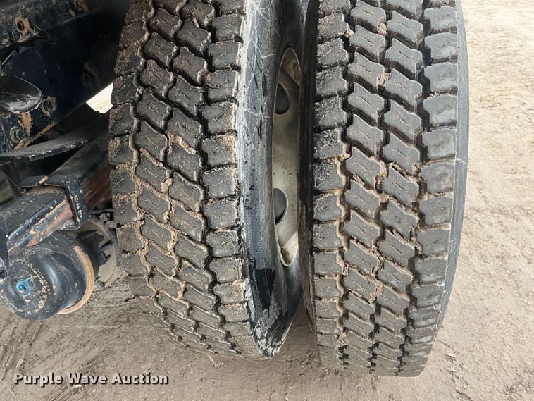 image for item DR7398 2007 Freightliner Businesss Class M2  dump truck