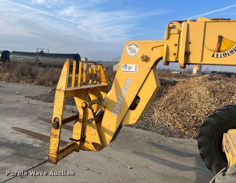 image for item DR7407 Pettibone 6044  telehandler