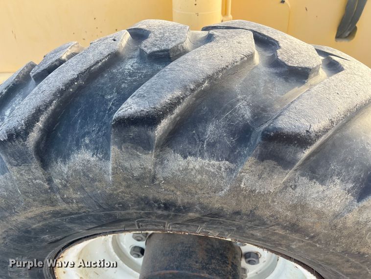 image for item DR7407 Pettibone 6044  telehandler