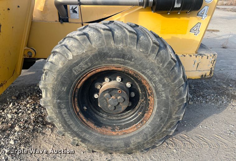 image for item DR7407 Pettibone 6044  telehandler