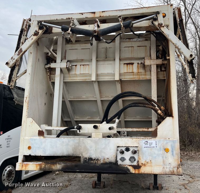 image for item DR7413 2002 Steco  refuse trailer