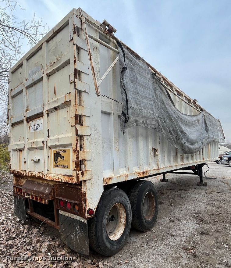 image for item DR7413 2002 Steco  refuse trailer