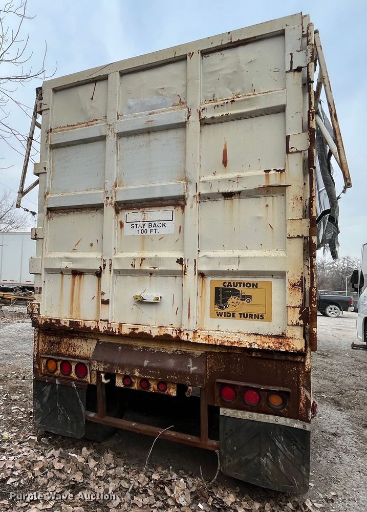image for item DR7413 2002 Steco  refuse trailer