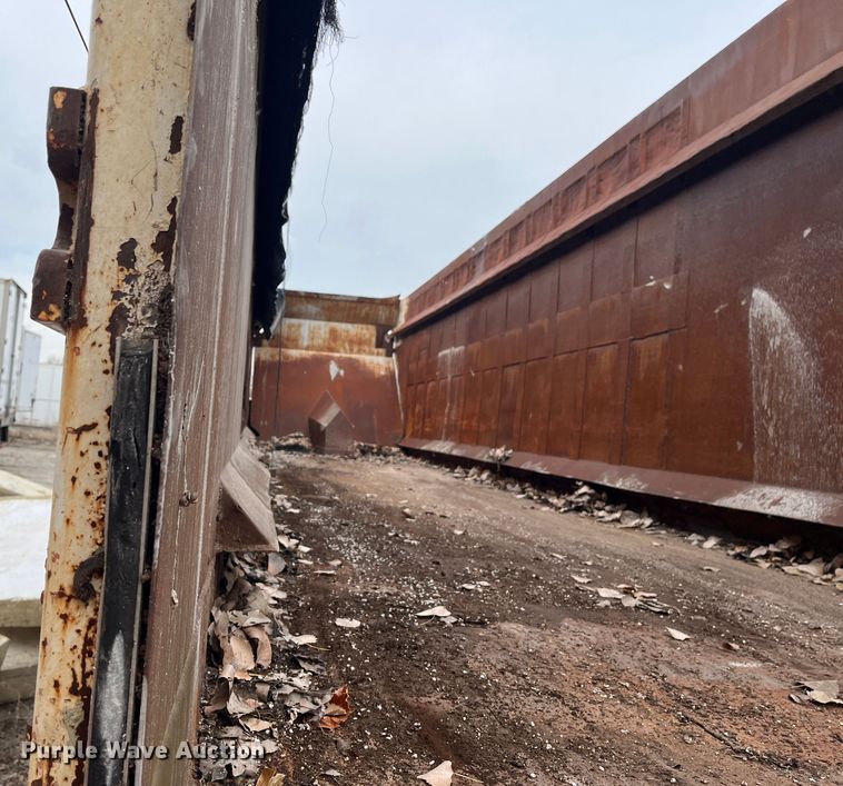 image for item DR7413 2002 Steco  refuse trailer