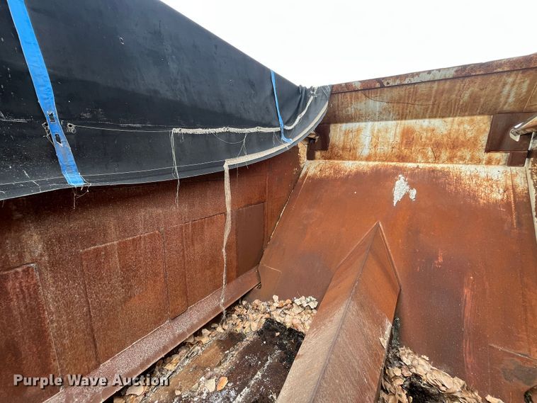 image for item DR7413 2002 Steco  refuse trailer