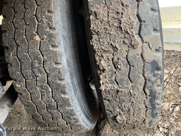 image for item DR7413 2002 Steco  refuse trailer