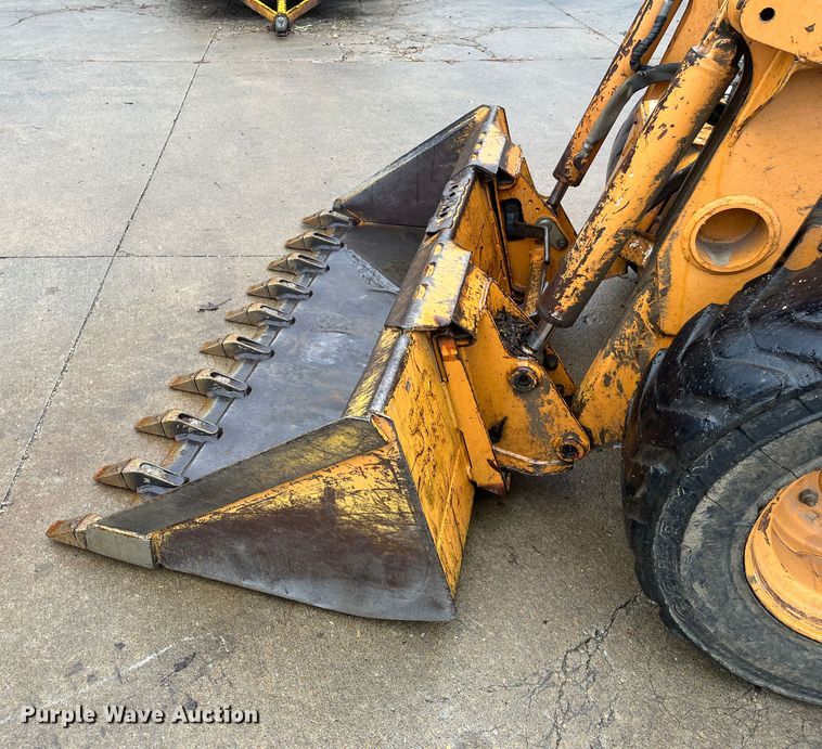 image for item DR7417 2004 Case 60XT  skid steer loader