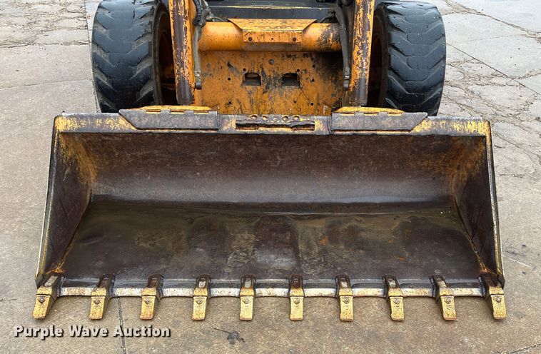 image for item DR7417 2004 Case 60XT  skid steer loader