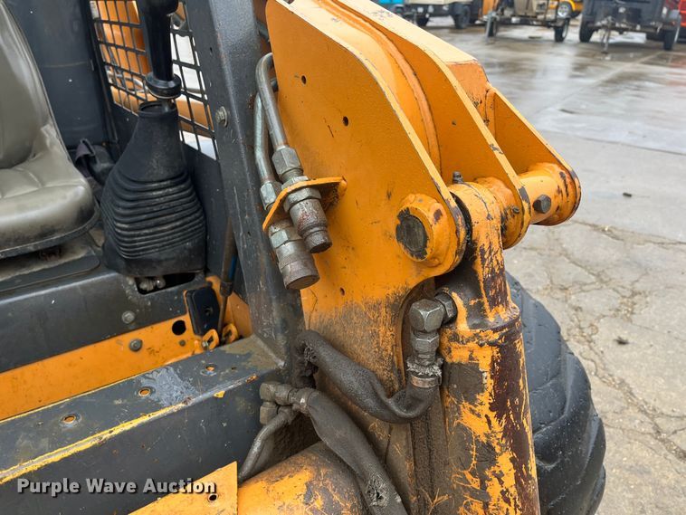 image for item DR7417 2004 Case 60XT  skid steer loader