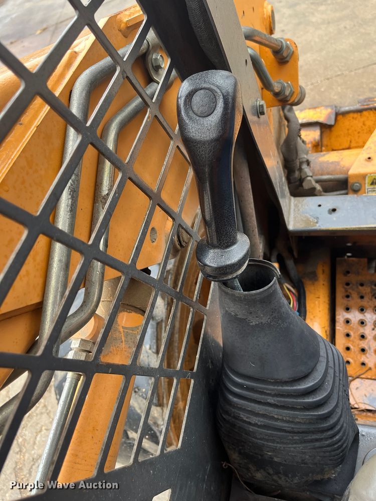 image for item DR7417 2004 Case 60XT  skid steer loader