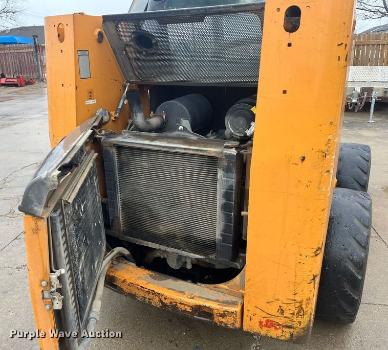 image for item DR7417 2004 Case 60XT  skid steer loader