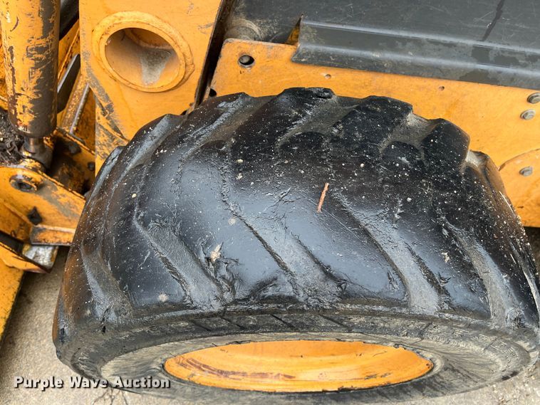 image for item DR7417 2004 Case 60XT  skid steer loader