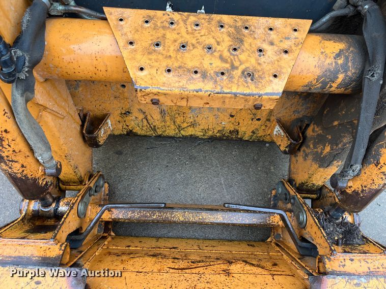 image for item DR7417 2004 Case 60XT  skid steer loader