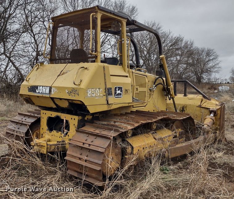 image for item DR8073 1996 John Deere 850C  dozer