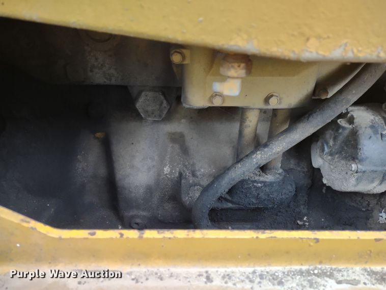 image for item DR8073 1996 John Deere 850C  dozer