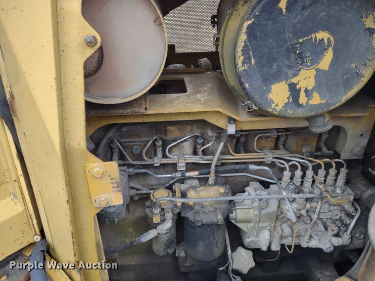 image for item DR8073 1996 John Deere 850C  dozer