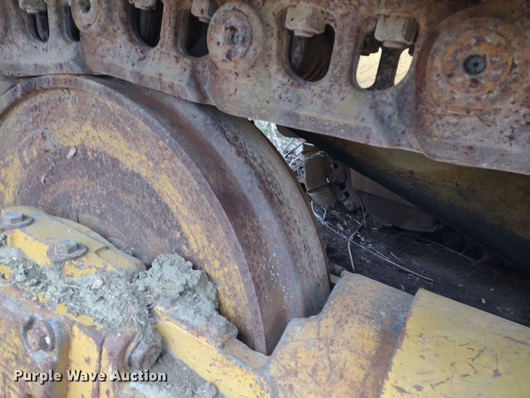 image for item DR8073 1996 John Deere 850C  dozer