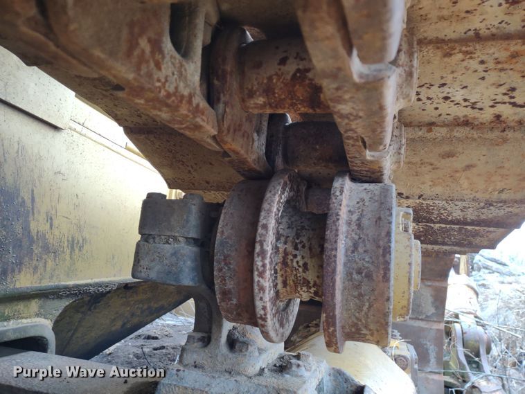 image for item DR8073 1996 John Deere 850C  dozer