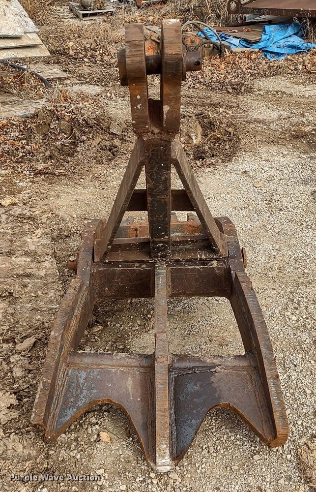 image for item DR8085 2000 Komatsu PC300LC-6LE  excavator