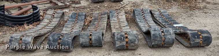 image for item DR8087 Rubber tracks