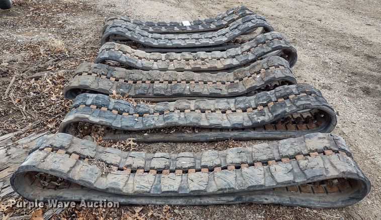 image for item DR8087 Rubber tracks