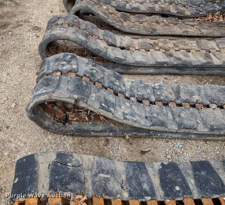 image for item DR8087 Rubber tracks