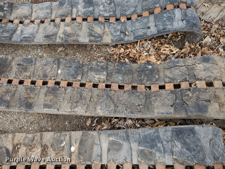 image for item DR8087 Rubber tracks