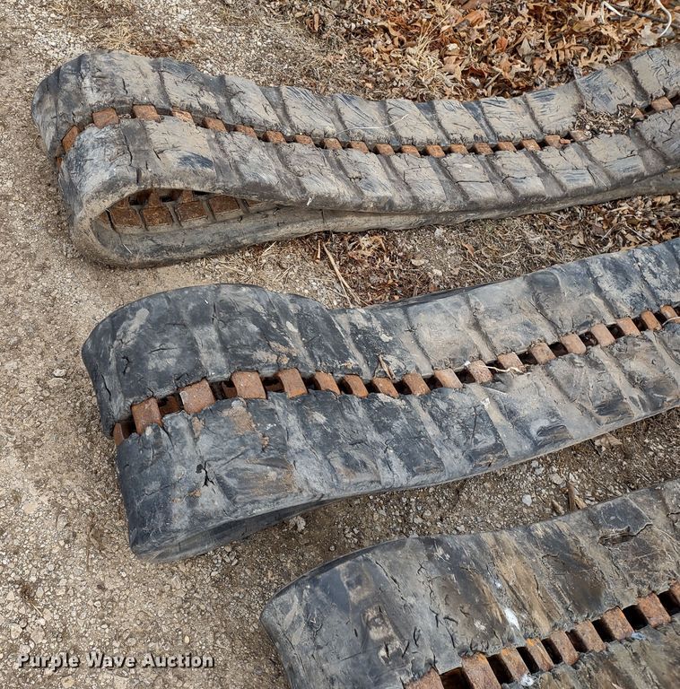 image for item DR8087 Rubber tracks