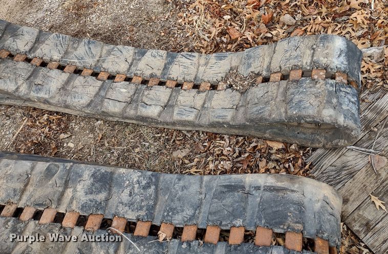 image for item DR8087 Rubber tracks