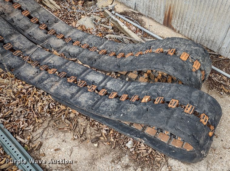 image for item DR8087 Rubber tracks