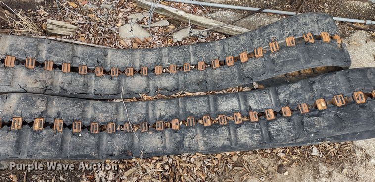 image for item DR8087 Rubber tracks