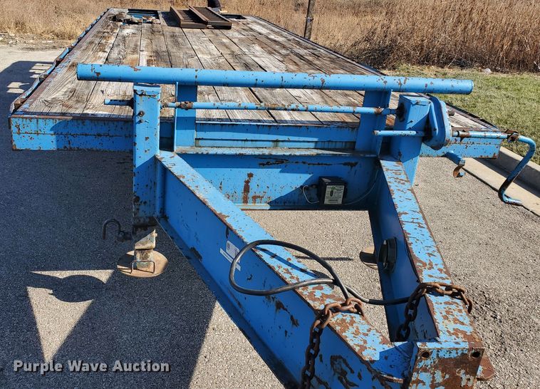 image for item DS6305 1997 Norris 28  equipment trailer