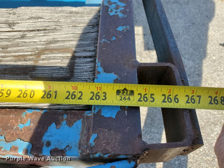 image for item DS6305 1997 Norris 28  equipment trailer