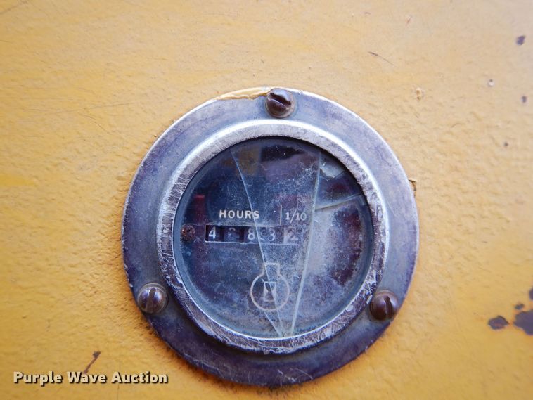 image for item DS6308 1977 John Deere 450C  track loader