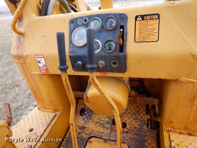 image for item DS6308 1977 John Deere 450C  track loader