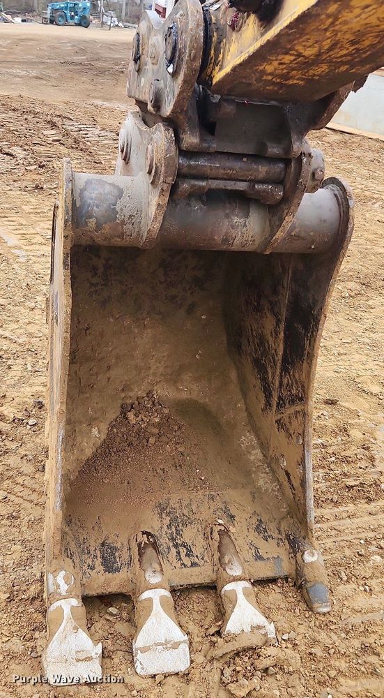 image for item EA9436 2013 Komatsu PC138USLC-10  excavator